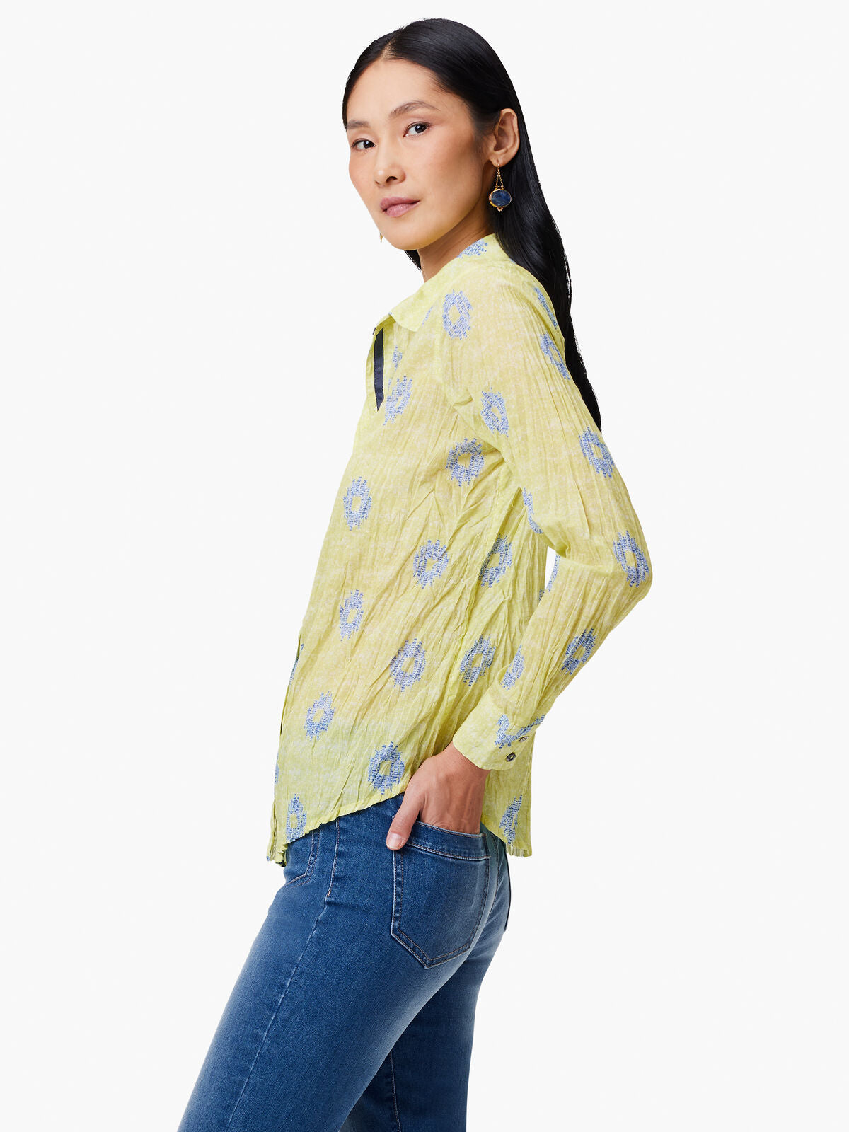 FINAL SALE NIC+ZOE S241632 Medallion Crinkle Shirt