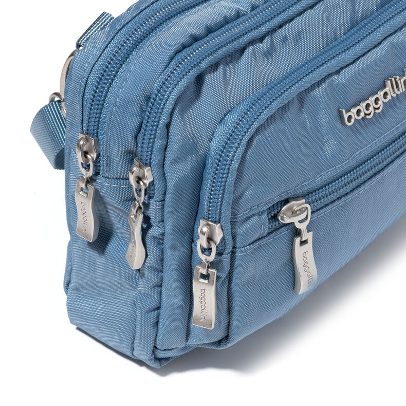 Baggallini triple best sale zip bagg